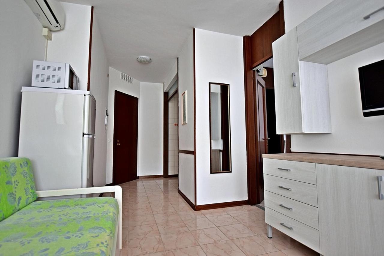 Condominio Luna 1 Линьяно-Саббьядоро Экстерьер фото